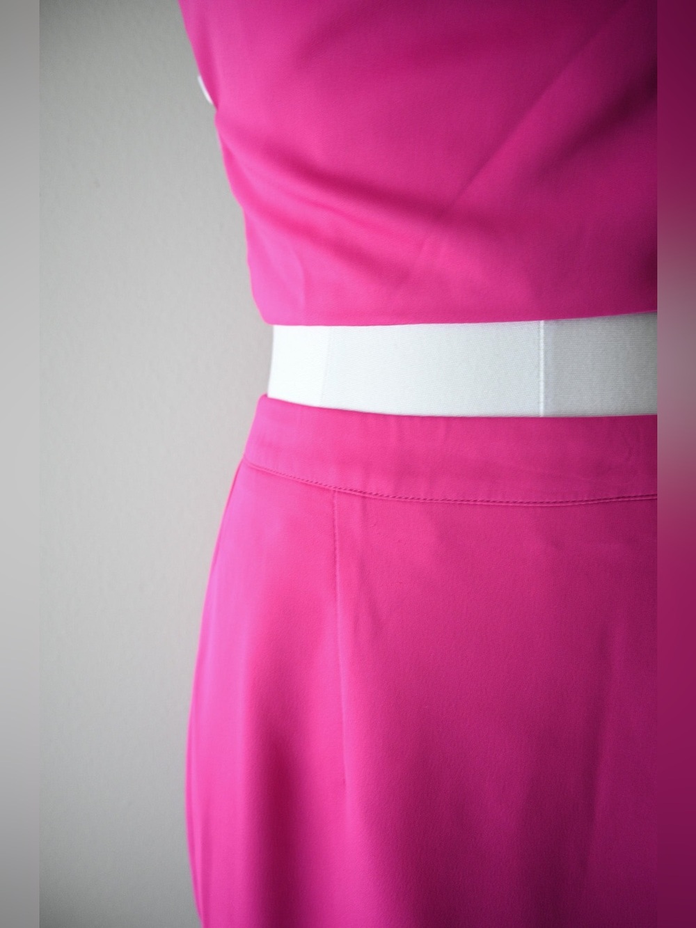 SuperDown "Kylie" Set, Hot Pink, New With Tags - Picture 4 of 5